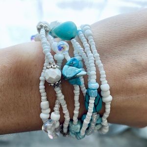Turquoise and Howlite stacked crystal bracelet set
